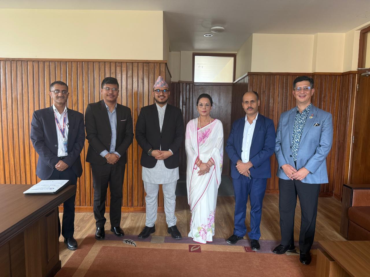 नेशनल लाइफकी अध्यक्ष सिंहले लिइन् प्राधिकरणका अध्यक्ष समक्ष शपथ